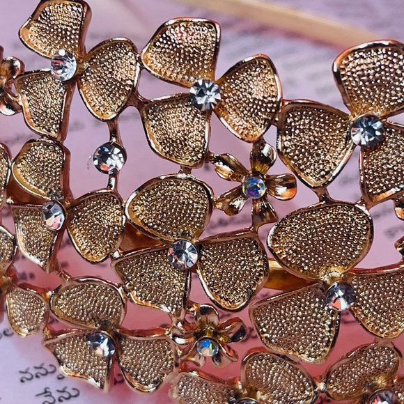 Headband with stones - Picture 3 of 3